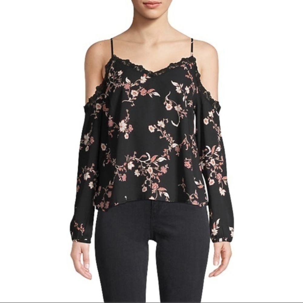 Cupcakes And Cashmere Black‎ Corban Gypsy Blossom Top X-Small